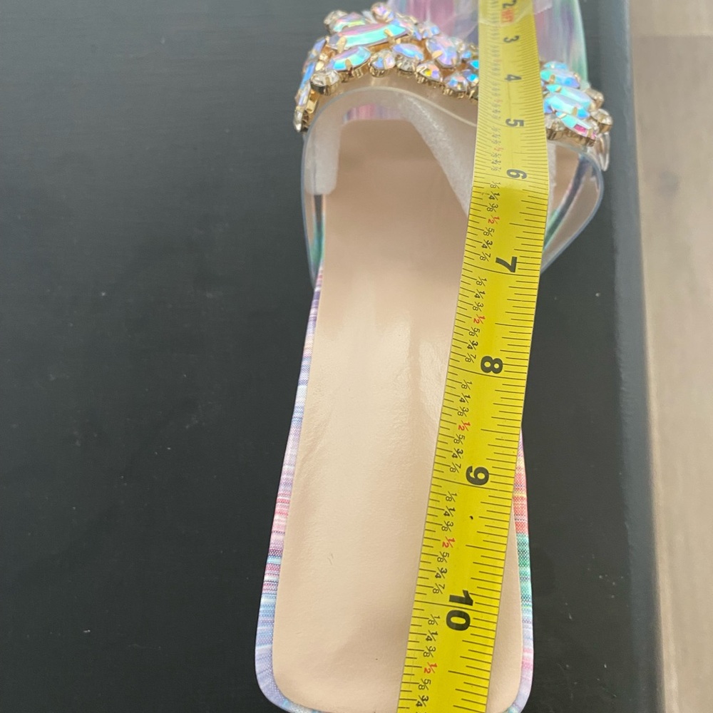 Women’s Elegant Embellished Shoes - Picture 6 of 7